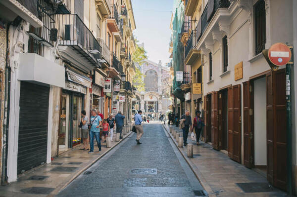 LAS VIVIENDAS DE USO TURÍSTICO EN LA COMUNITAT RECUPERAN EN 2023 LAS CIFRAS DE PREPANDEMIA Y GARANTIZAN EL 64% DE LA OFERTA ALOJATIVA 