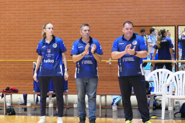 El Servigroup Benidorm anuncia la destituci&oacute;n de Adriano El&iacute;as Lamb y afronta un duelo directo vital este mi&eacute;rcoles ante Bus Leader San Roque