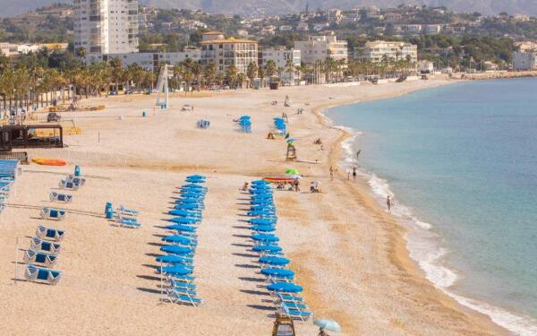El Ayuntamiento de l&rsquo;Alf&agrave;s cerrar&aacute; la playa de l&rsquo;Albir la noche de San Juan