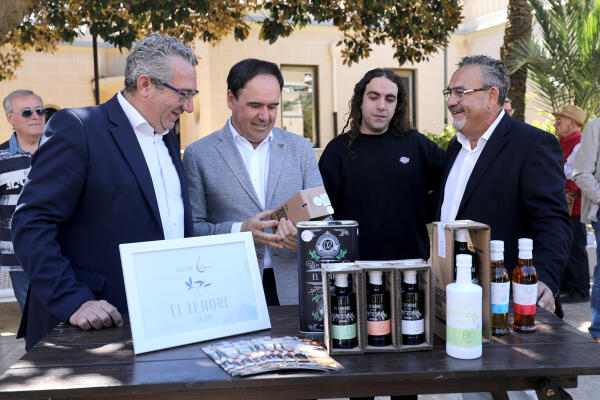 Toni P&eacute;rez: &ldquo;Nuestro sector ole&iacute;cola impulsa el desarrollo econ&oacute;mico, laboral e identitario de la provincia&rdquo;