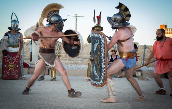 Lucentum acoge este sábado una nueva recreación histórica de la lucha de gladiadores en la antigua Roma