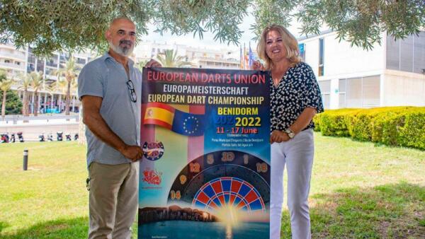 El Campeonato Europeo de Dardos congrega en Benidorm a más de un millar de jugadores de 20 países 