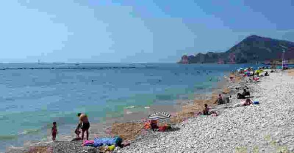 Altea &middot; La Concejal&iacute;a de Infraestructuras y Obras anuncia la encomienda del servicio de mantenimiento de playas a la Empresa P&uacute;blica 