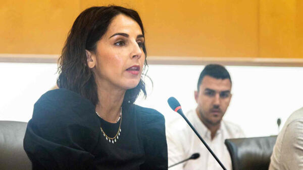 García Mayor: “Tras dejar la deuda a cero, se han pedido préstamos para inversiones, como la rotonda que el Ministerio no quiere pagar”