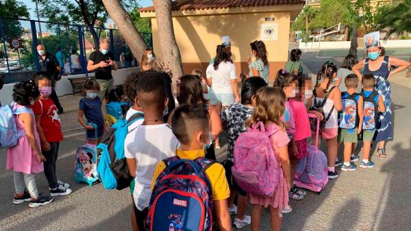 Benidorm destina 97.800 euros a las ayudas para refuerzo educativo que alcanzarán a 326 alumnos