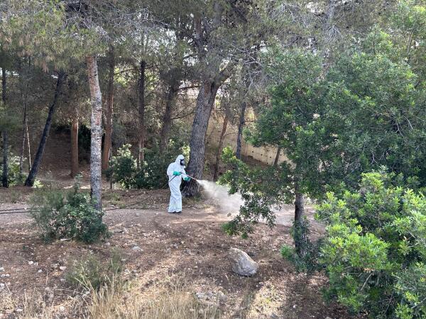 La Nucía realiza la desinfección de los “Parque Can” Municipales