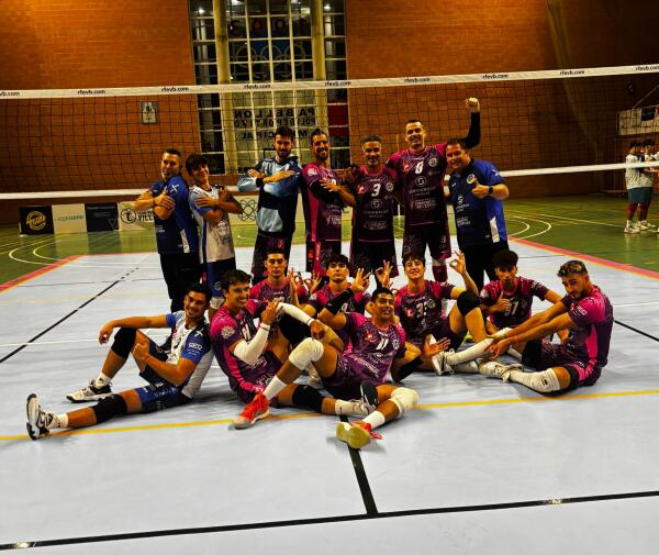 El Servigroup Playas de Benidorm se lleva el derbi alicantino y mantiene su imbatibilidad (0-3) 