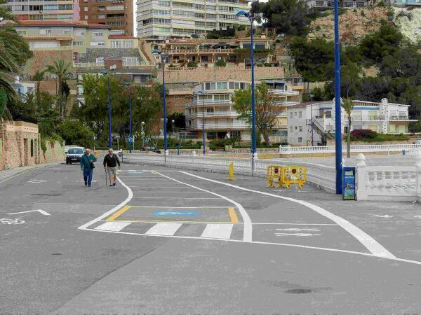 El Ayuntamientode Benidorm mejora la imagen y la seguridad peatonal en el Paseo de Tamarindos