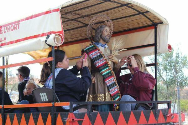 El barrio de la Ermita celebra la festividad de San Isidro con la popular romería  