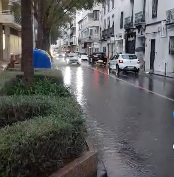 Otra chapuza de Compromis en Altea, obras que no solucionan el problema de zonas encharcadas en la N-332