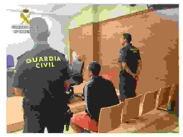 La Guardia Civil detiene en Altea a un prófugo de la justicia lituana, considerado violento, armado y peligroso 
