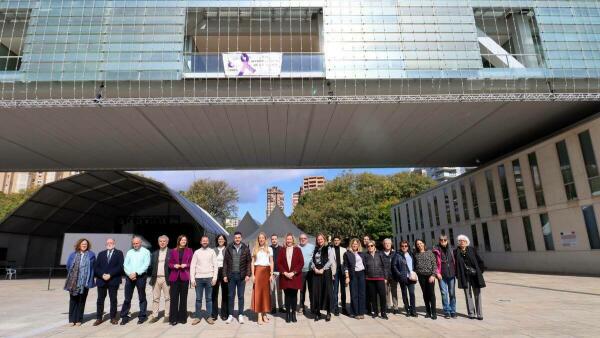 Benidorm reafirma su compromiso con la igualdad en la conmemoración del Día Internacional de la Mujer 