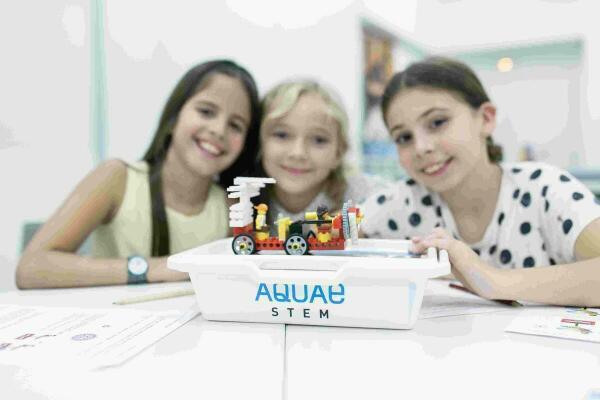 Fundación Aquae, la fundación de Hidraqua, lanza un programa educativo para fomentar las vocaciones STEM entre las niñas 
