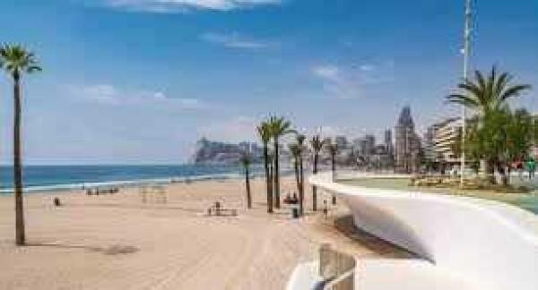Benidorm habilita tres nuevos accesos a las playas, a petici&oacute;n de vecinos, comerciantes y hosteleros.