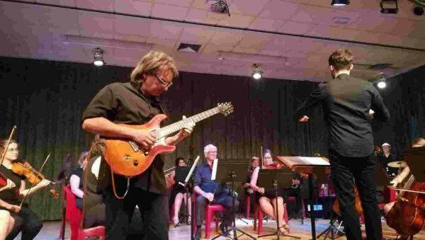 Callosa &middot; Lleno absoluto en el concierto que ofreci&oacute; la O.C.A. con diversos solistas en la Casa de la M&uacute;sica