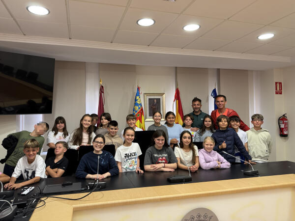  La alcaldesa Esperanza Rossi presidi&oacute; el &ldquo;Pleno Escolar Municipal&rdquo;  