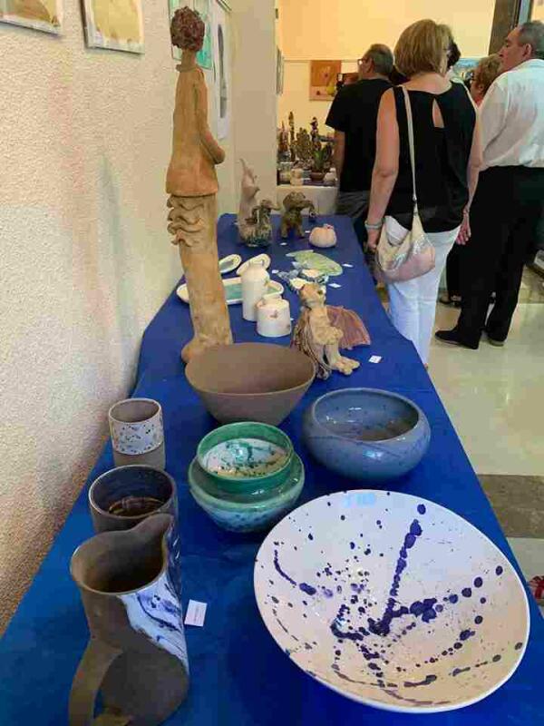 Callosa // La Escuela Municipal de Arte y el Grupo de Pintura del CEAM exponen sus trabajos en la Casa de Cultura hasta el 25 de junio