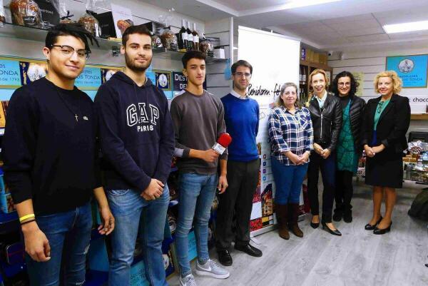 Benidorm &middot; Los comercios de la Alameda se suman a &lsquo;Benidorm fet a m&agrave;&rsquo;