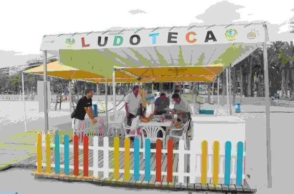 Benidorm incrementa los servicios de sus playas con tres ludotecas