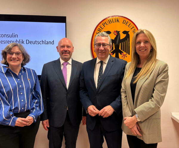 La Nuc&iacute;a particip&oacute; en la presentaci&oacute;n del nuevo c&oacute;nsul alem&aacute;n en Alicante