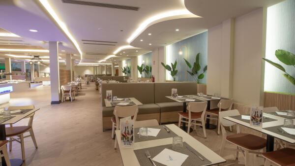 El Gran Hotel Bali, el hotel m&aacute;s alto de Europa, refuerza sus instalaciones con nuevas mejoras durante el &uacute;ltimo a&ntilde;o