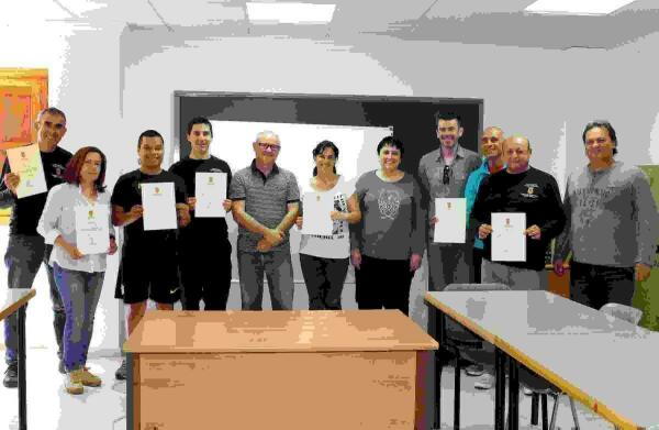 Entrega de diplomas a los alumnos del curso de Actividades en Jardiner&iacute;a y Viveros