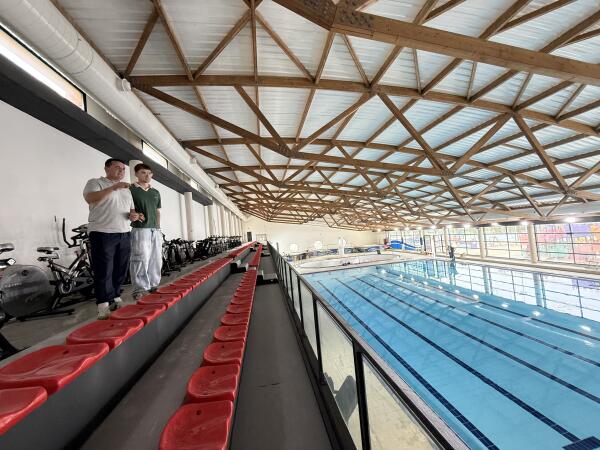 Las obras de la Piscina Climatizada de La Nuc&iacute;a entran en su recta final