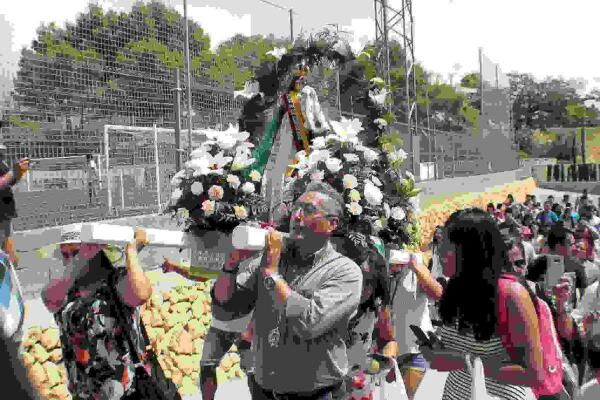 La fiesta en honor a la Virgen del Cisne de Ecuador re&uacute;ne a cerca de 600 personas en Callosa 