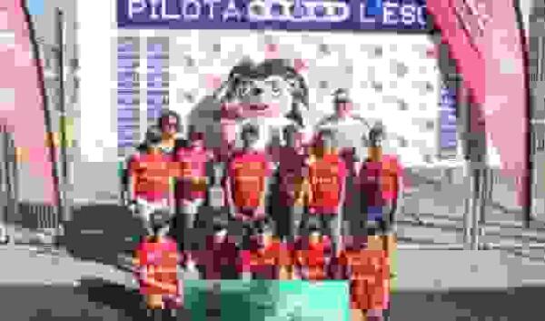 La Ciudad Deportiva 'Guillermo Amor' acoge unas jornadas de 'Pilota a l'Escola' 