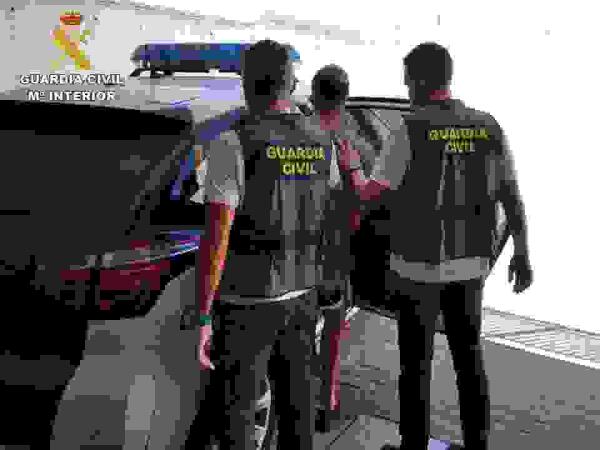 La Guardia Civil esclarece los robos en vivienda cometidos en las partidas ilicitanas de Valverde y Perleta.