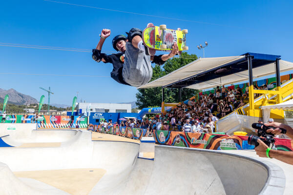 Egoitz Bijueska y Grusha Reyna ganan en La Nucía en las Iberdrola Skate Series 2025 