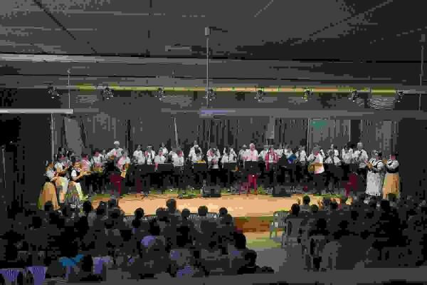 Callosa d&rsquo;en Sarri&agrave; recauda 685 euros a beneficio de An&eacute;mona en un acto solidario de m&uacute;sica y poes&iacute;a