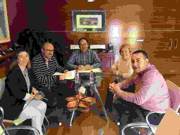 El alcalde de Finestrat firma un convenio de colaboraci&oacute;n con L'Escola de M&uacute;sica del Centre Musical Puig Campana 