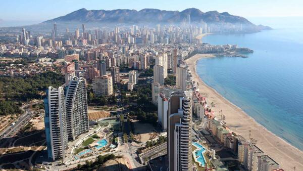 La renovación tecnológica de los transmisores de TDT mejorará la calidad de la señal de televisión en Benidorm 