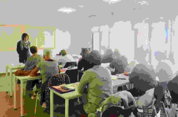 Finestrat potencia la formación en idiomas con clases de inglés para niños y adultos para obtener el título oficial Pearson