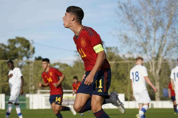 España suma ante Finlandia  su segunda victoria en el Torneo Internacional Albir Garden (4-0)