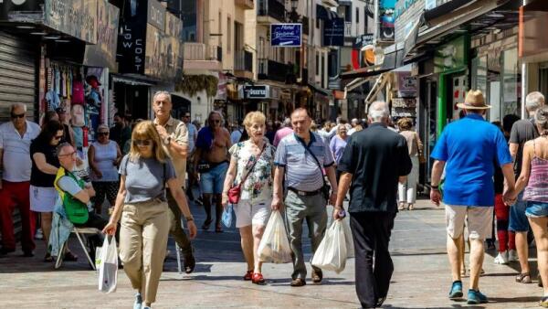 Un proyecto piloto probará en Benidorm el uso de la inteligencia artificial para elevar las ventas del comercio local