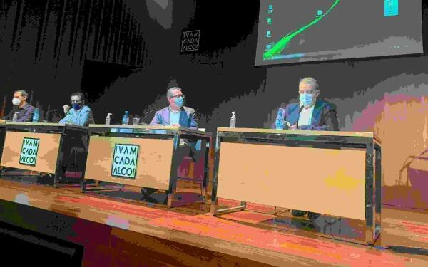 El alcalde expone la estrategia de movilidad sostenible de Benidorm en una jornada tem&aacute;tica organizada en Alcoy