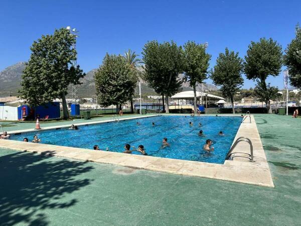 Este viernes abre la Piscina al aire libre de La Nucía  