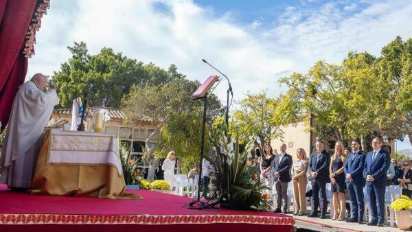 Benidorm celebra Todos los Santos con visitas multitudinarias a sus cementerios