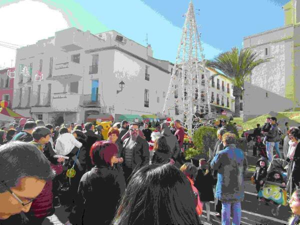 6.000 personas disfrutaron de la  VII Feria Solidaria de Navidad de La Nuc&iacute;a