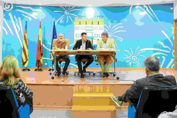 Benidorm · Antonio Fuster Juárez presenta ‘Alma de músico’ en la Casa del Fester