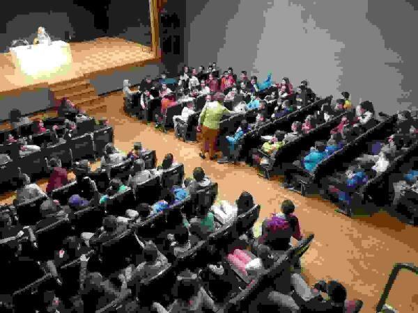 Educaci&oacute;n contra la Violencia de G&eacute;nero en La Nuc&iacute;a
