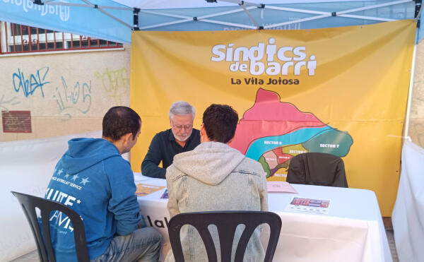 El S&iacute;ndic de Barri Pedro Ramis se re&uacute;ne con los vecinos de Poble Nou-Parad&iacute;s