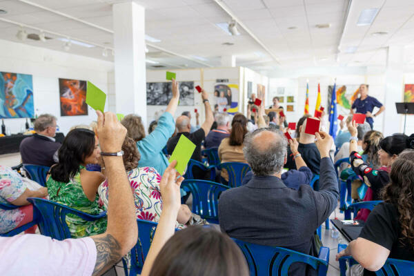 En el Día de Europa l'Alfàs reivindica su diversidad cultural y social como elemento enriquecedor