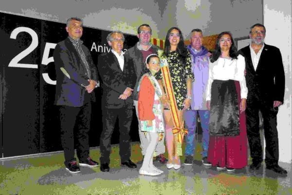 Una exposici&oacute;n repasa la figura de Bernat de Sarri&agrave; y los 25 a&ntilde;os de escenificaci&oacute;n de la Carta de Poblament