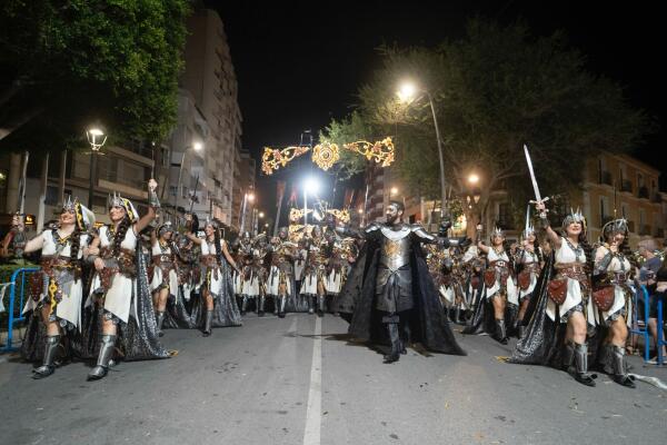 El ejército de Destralers del Rey Cristiano Pedro López Morales defiende Villajoyosa del ataque moro