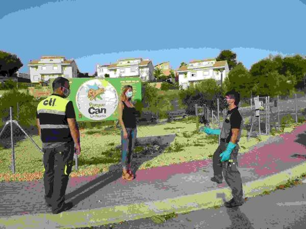 Desinfecci&oacute;n extraordinaria de los 15 Parques Cans por el verano.