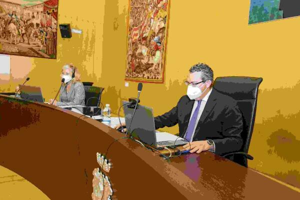 El pleno aprueba la organización de las playas para marzo y abril, que incluye la parcelación y el aumento del servicio de salvamento