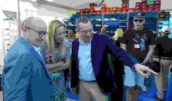 Benidorm &middot; Inaugurada la Feria Outlet con m&aacute;s de 50 expositores y descuentos a partir del 50% 